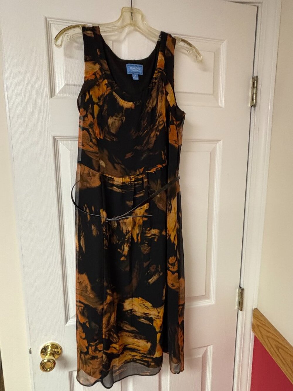 Vera Wang Dress Size M - Never Worn - Layered, Belted, Accents - Picture 2 of 16